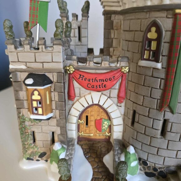 EUC Vintage Dept 56 Heathmoor Castle Dickens' Village Series 1999 - Picture 8 of 14